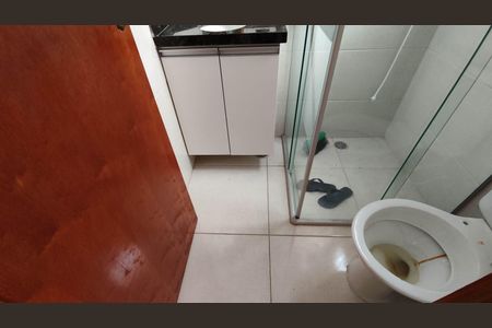 Casa para alugar com 50m², 2 quartos e 2 vagas Casa para alugar com 50m², 2 quartos e 2 vagasBanheiro da Suíte 2