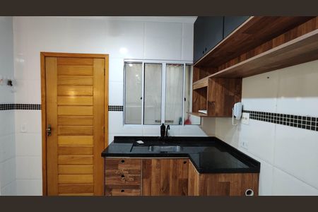 Casa para alugar com 50m², 2 quartos e 2 vagas Casa para alugar com 50m², 2 quartos e 2 vagasCozinha