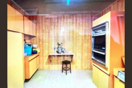 Casa à venda com 3 quartos, 138m² em Chácara Monte Alegre, São Paulo
