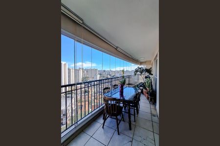 Apartamento à venda com 178m², 4 quartos e 3 vagas Apartamento à venda com 178m², 4 quartos e 3 vagasVaranda da Sala