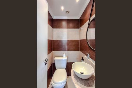 Apartamento à venda com 178m², 4 quartos e 3 vagas Apartamento à venda com 178m², 4 quartos e 3 vagasLavabo