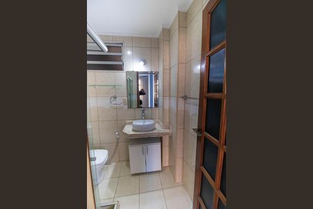 Apartamento à venda com 140m², 3 quartos e 1 vaga Apartamento à venda com 140m², 3 quartos e 1 vagaBanheiro da Suíte