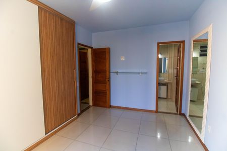 Apartamento à venda com 140m², 3 quartos e 1 vaga Apartamento à venda com 140m², 3 quartos e 1 vagaSuíte