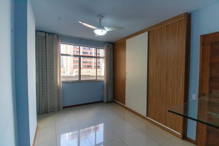 Apartamento à venda com 140m², 3 quartos e 1 vaga Apartamento à venda com 140m², 3 quartos e 1 vagaSuíte