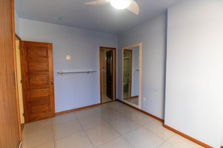 Apartamento à venda com 140m², 3 quartos e 1 vaga Apartamento à venda com 140m², 3 quartos e 1 vagaSuíte