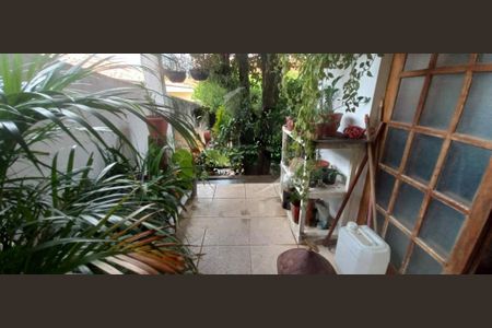 Casa à venda com 5 quartos, 320m² em Jardim Petropolis, São Paulo