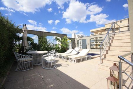 Apartamento à venda com 3 quartos, 780m² em Alto de Pinheiros, São Paulo