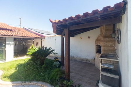 Casa à venda com 188m², 2 quartos e 3 vagasQuintal