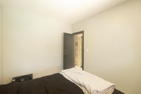 Quarto 1 de casa à venda com 2 quartos, 188m² em Campo Grande, Rio de Janeiro
