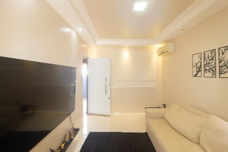 Casa à venda com 188m², 2 quartos e 3 vagasSala