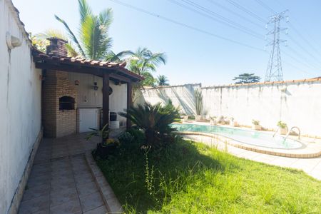 Casa à venda com 188m², 2 quartos e 3 vagasQuintal