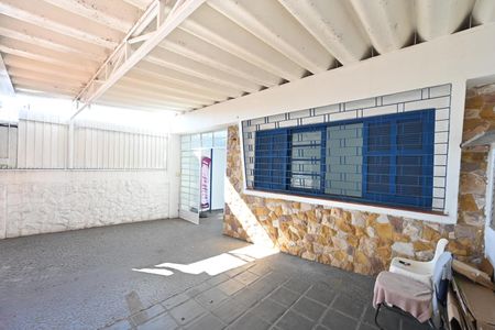 Casa para alugar com 120m², 2 quartos e 1 vaga Casa para alugar com 120m², 2 quartos e 1 vagaGaragem