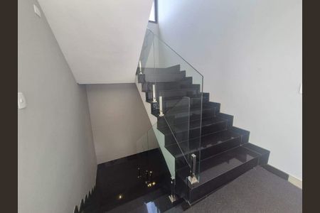 Casa à venda com 397m², 4 quartos e 4 vagas