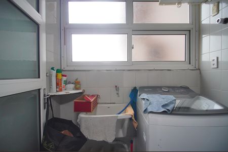 Apartamento para alugar com 70m², 3 quartos e 1 vagaÁrea de Serviço