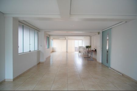 Apartamento para alugar com 70m², 3 quartos e 1 vagaÁrea comum - Salão de festas