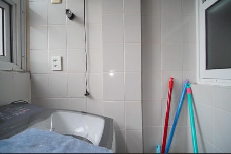 Apartamento para alugar com 70m², 3 quartos e 1 vagaÁrea de Serviço