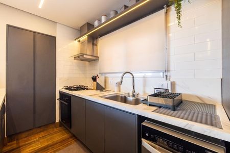 Apartamento à venda com 119m², 3 quartos e 3 vagas Apartamento à venda com 119m², 3 quartos e 3 vagasCozinha