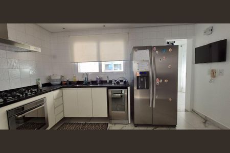 Apartamento à venda com 3 quartos, 165m² em Vila Romana, São Paulo