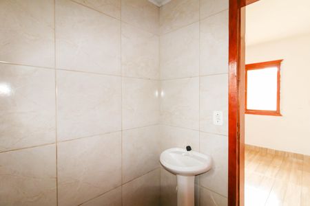 Banheiro de kitnet/studio para alugar com 1 quarto, 25m² em Harmonia, Canoas