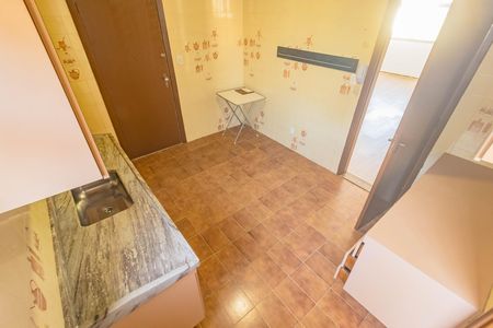 Cozinha de apartamento para alugar com 3 quartos, 86m² em Vila Guarani, São Paulo