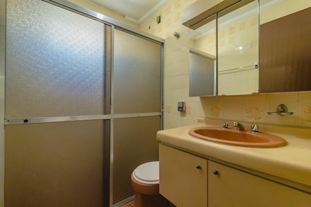 Banheiro de apartamento para alugar com 3 quartos, 86m² em Vila Guarani, São Paulo