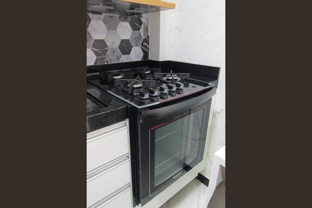 Cozinha de apartamento à venda com 1 quarto, 28m² em Vila Butantã, São Paulo