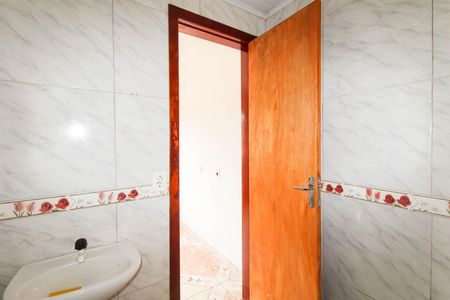 Banheiro de kitnet/studio para alugar com 1 quarto, 25m² em Harmonia, Canoas