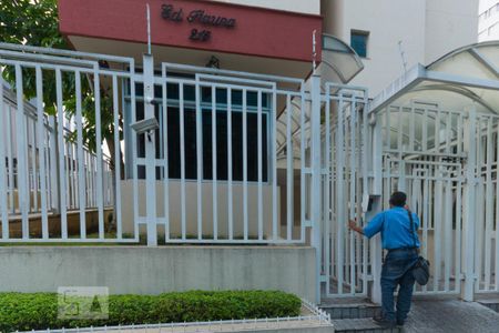 Fachada de apartamento para alugar com 2 quartos, 48m² em Vila Guarani, São Paulo