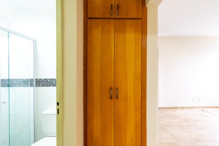 Apartamento para alugar com 48m², 2 quartos e 1 vaga Apartamento para alugar com 48m², 2 quartos e 1 vagaBanheiro