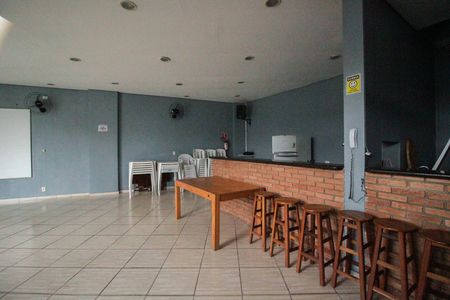 Apartamento para alugar com 56m², 2 quartos e 1 vaga Apartamento para alugar com 56m², 2 quartos e 1 vagaÁrea comum - Salão de festas