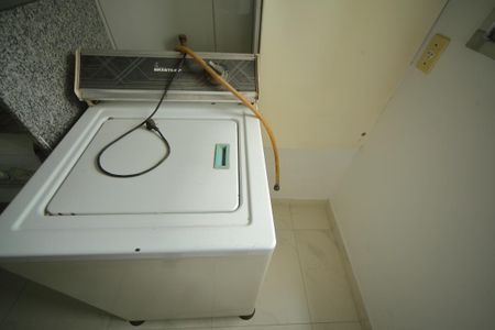 Apartamento para alugar com 56m², 2 quartos e 1 vagaÁrea de Serviço