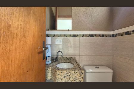 Casa para alugar com 86m², 2 quartos e 1 vaga Casa para alugar com 86m², 2 quartos e 1 vagaLavabo