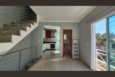 Sala de casa para alugar com 2 quartos, 86m² em Jardim Santo Antônio, Santo André