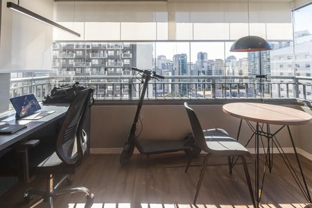Studio para alugar com 30m², 1 quarto e sem vaga Studio para alugar com 30m², 1 quarto e sem vagaSala