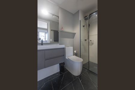 Studio para alugar com 30m², 1 quarto e sem vaga Studio para alugar com 30m², 1 quarto e sem vagaBanheiro