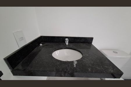 Apartamento à venda com 49m², 2 quartos e 1 vaga Apartamento à venda com 49m², 2 quartos e 1 vagaBanheiro Quarto 1 suíte