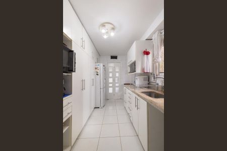 Apartamento à venda com 4 quartos, 134m² em Jardim Olympia, São Paulo