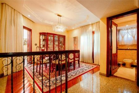 Casa de condomínio à venda com 450m², 4 quartos e 4 vagas