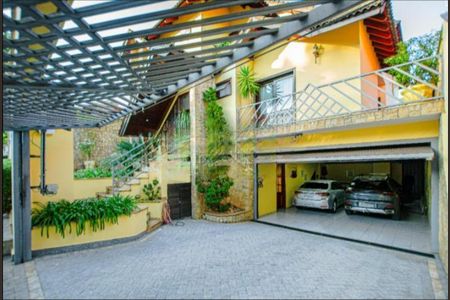 Casa de Condomínio à venda com 4 quartos, 450m² em City América, São Paulo
