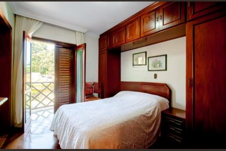 Casa de Condomínio à venda com 4 quartos, 450m² em City América, São Paulo