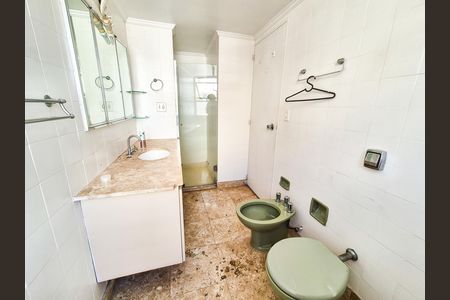 Apartamento à venda com 99m², 3 quartos e 1 vaga Apartamento à venda com 99m², 3 quartos e 1 vagaBanheiro da Suíte