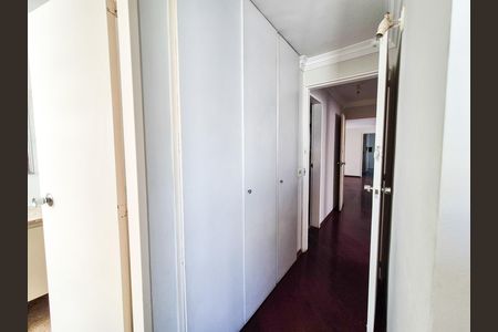 Apartamento à venda com 99m², 3 quartos e 1 vaga Apartamento à venda com 99m², 3 quartos e 1 vagaSuíte