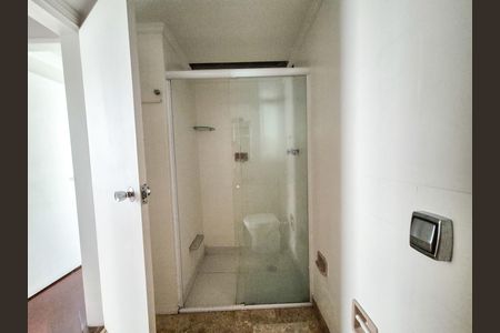 Apartamento à venda com 99m², 3 quartos e 1 vaga Apartamento à venda com 99m², 3 quartos e 1 vagaBanheiro