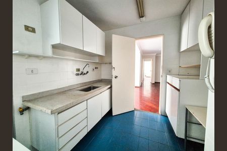 Cozinha de apartamento à venda com 3 quartos, 99m² em Moema, São Paulo