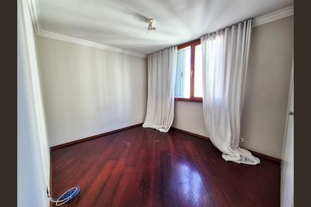 Apartamento à venda com 99m², 3 quartos e 1 vaga Apartamento à venda com 99m², 3 quartos e 1 vagaSuíte