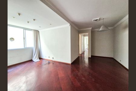 Apartamento à venda com 99m², 3 quartos e 1 vaga Apartamento à venda com 99m², 3 quartos e 1 vagaSala de Jantar