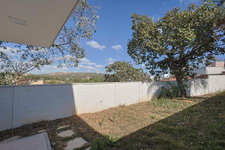 Casa à venda com 3 quartos, 143m² em Conjunto Habitacional Vila Maria, Lagoa Santa