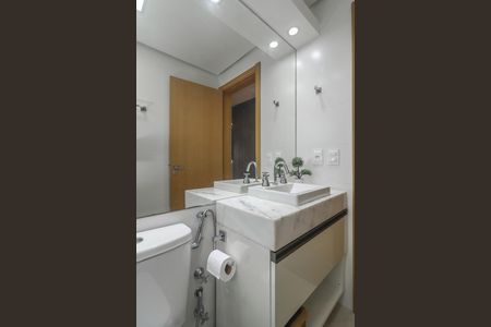 Apartamento à venda com 103m², 3 quartos e 2 vagas Apartamento à venda com 103m², 3 quartos e 2 vagasBanheiro da Suíte
