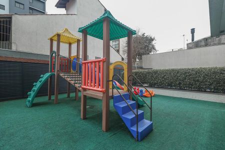 Apartamento à venda com 103m², 3 quartos e 2 vagas Apartamento à venda com 103m², 3 quartos e 2 vagasÁrea comum - Playground