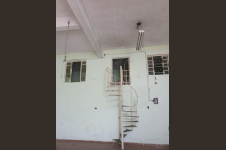 Casa à venda com 4 quartos, 242m² em Jardim Maringa, São Paulo